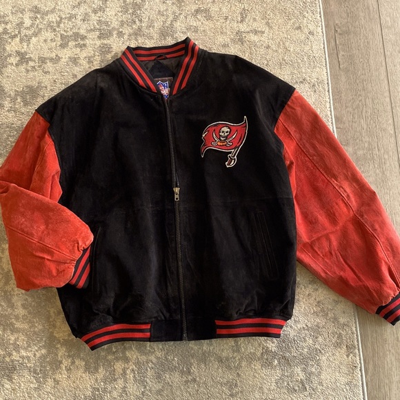 Tampa Bay Buccaneers bomber jacket - Picture 1 of 5